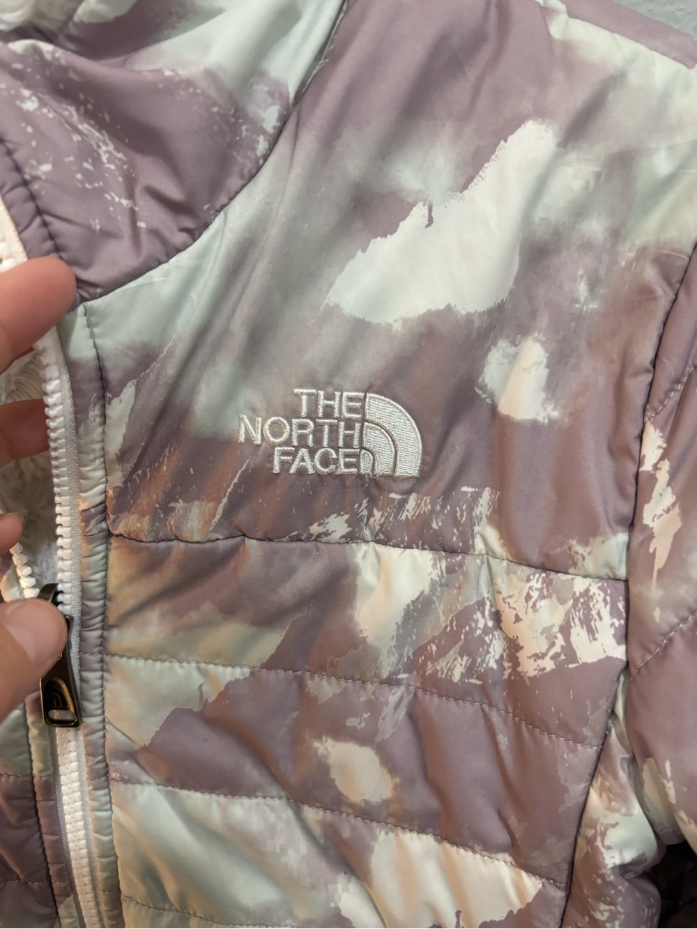 The North Face Girls Reversible Mossbud Swirl Jacket Purple White Size M (10/12) - Picture 4 of 7